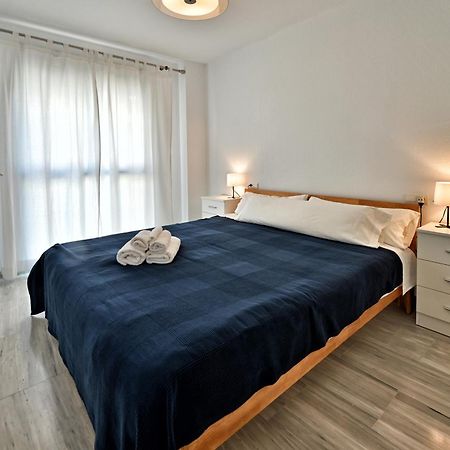 טורמולינוס Love Rent4 Malaga Playa Del Bajondillo מראה חיצוני תמונה