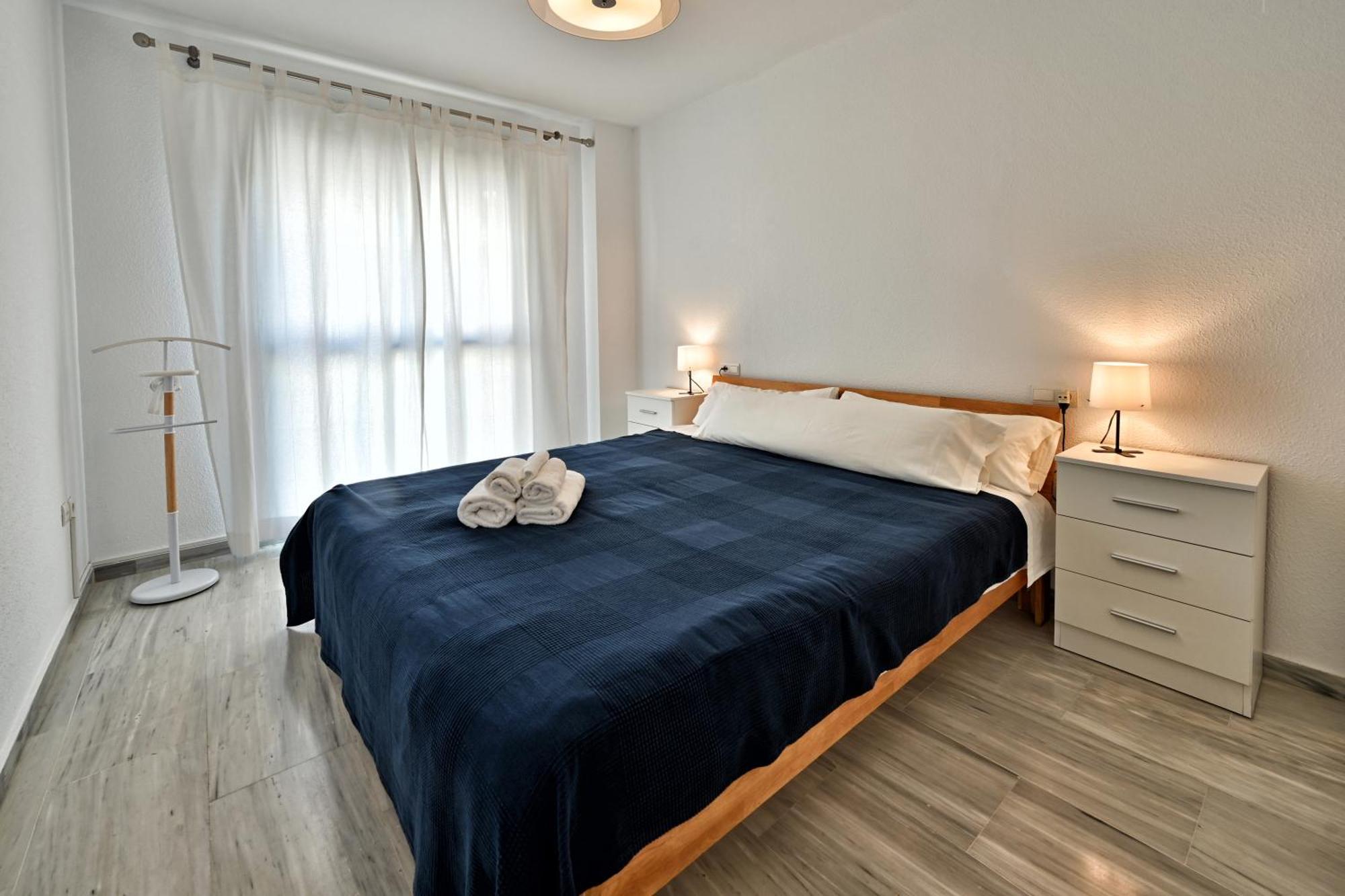 טורמולינוס Love Rent4 Malaga Playa Del Bajondillo מראה חיצוני תמונה
